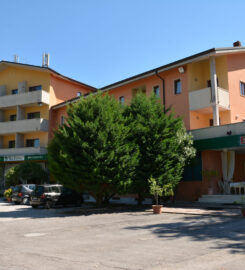 HOTEL RISTORANTE LA CARICA