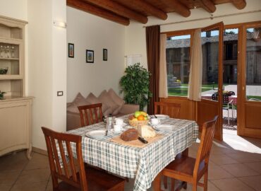 RESIDENCE BORGO MONDRAGON