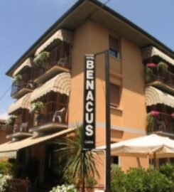 HOTEL BENACUS