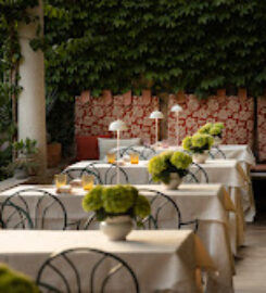 HOTEL REGINA ADELAIDE