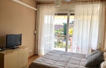 B & B JOLLY APARTMENTS